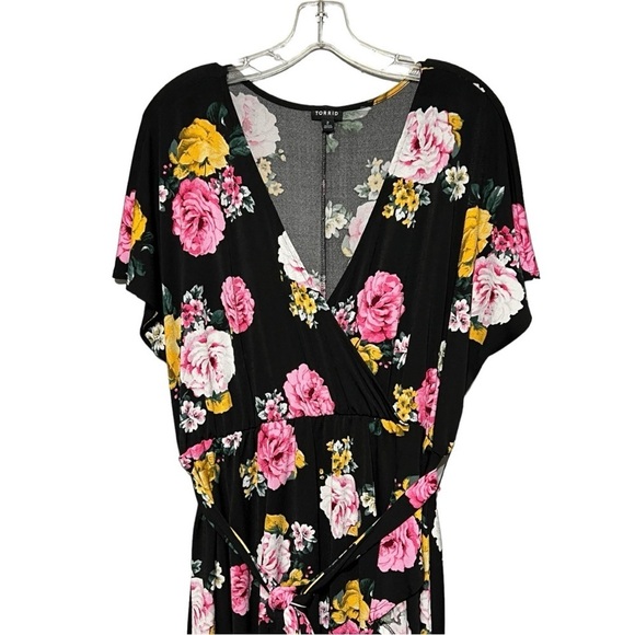 Torrid Mini Stretch Crepe Wrap Dress Black Fancy Flow Floral 2X - Picture 6 of 11